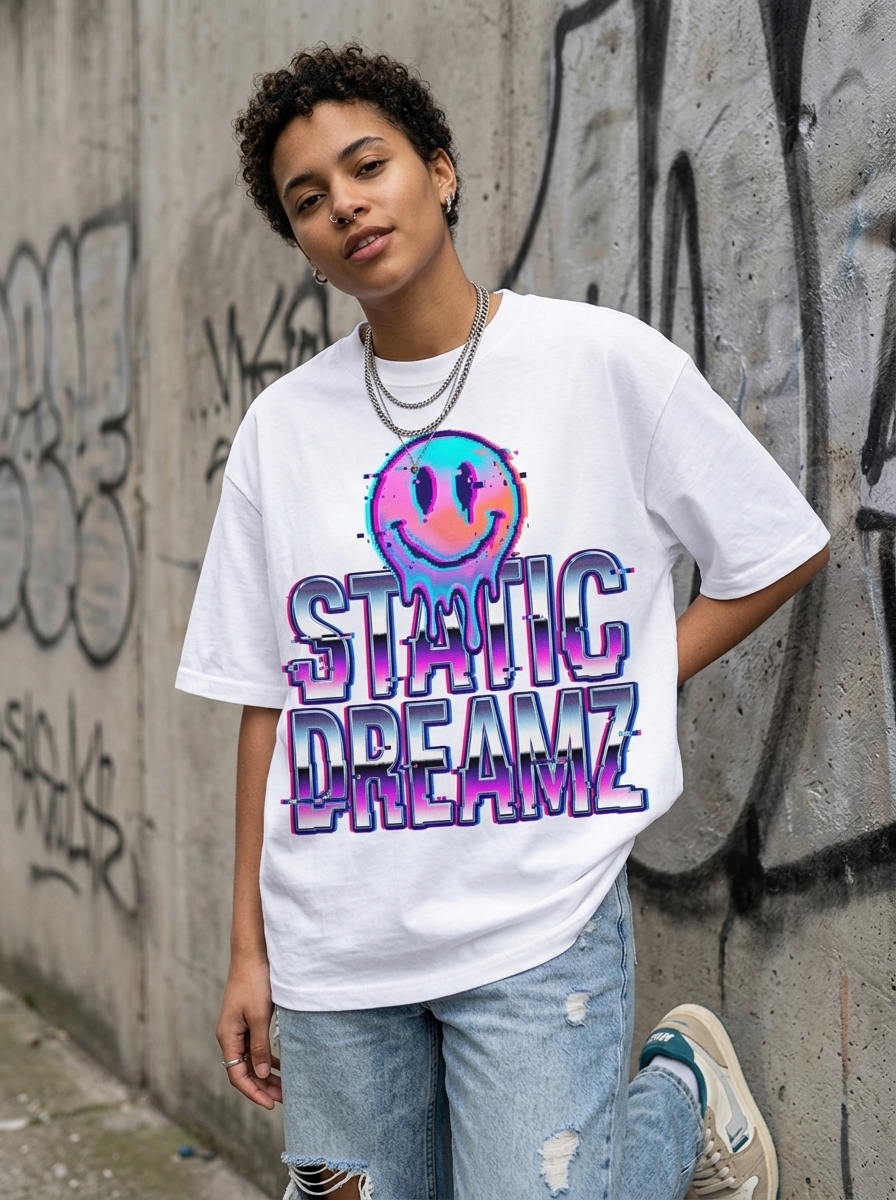 Oversized-T-Shirt Static Dreamz - Getragen